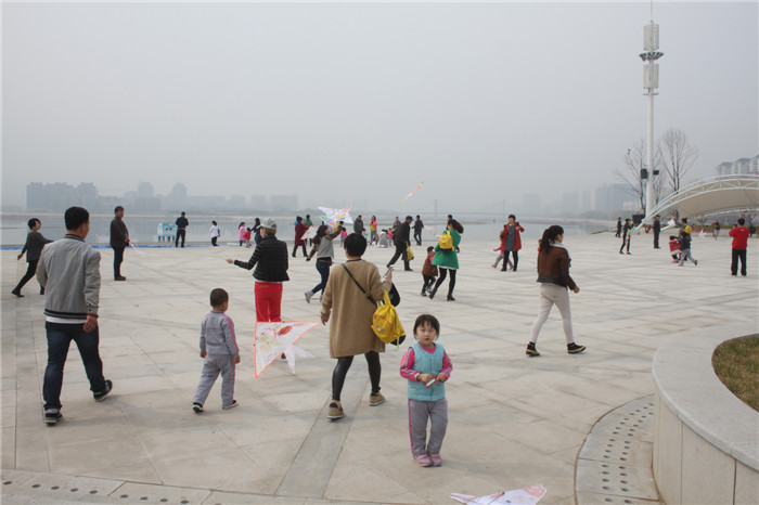 壹品人家携立人幼儿园举办首届亲子风筝节(图14)